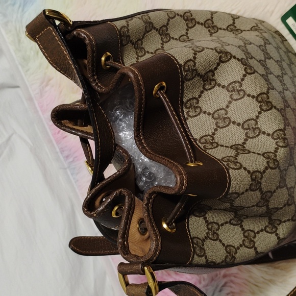 SALE! Authentic Gucci GG Supreme Drawstring Vintage Shoulder Bag - Picture 5 of 16